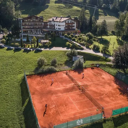 Sport-wellnesshotel Bichlhof Hotel 4*