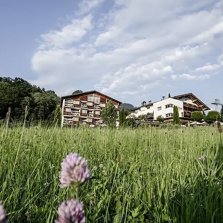 فندق رياضي ومركز صحي بيشلهوف